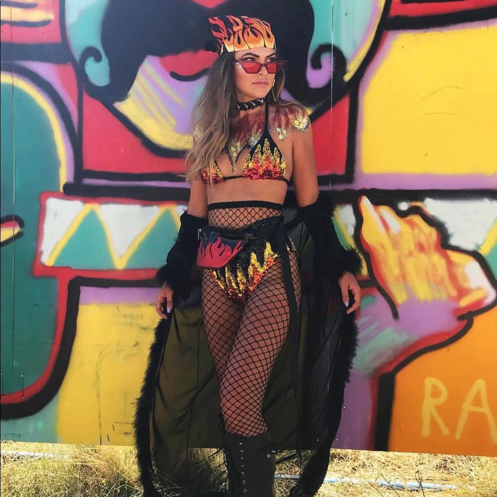 Shop Easy Tiger Too Hot To Handle Set